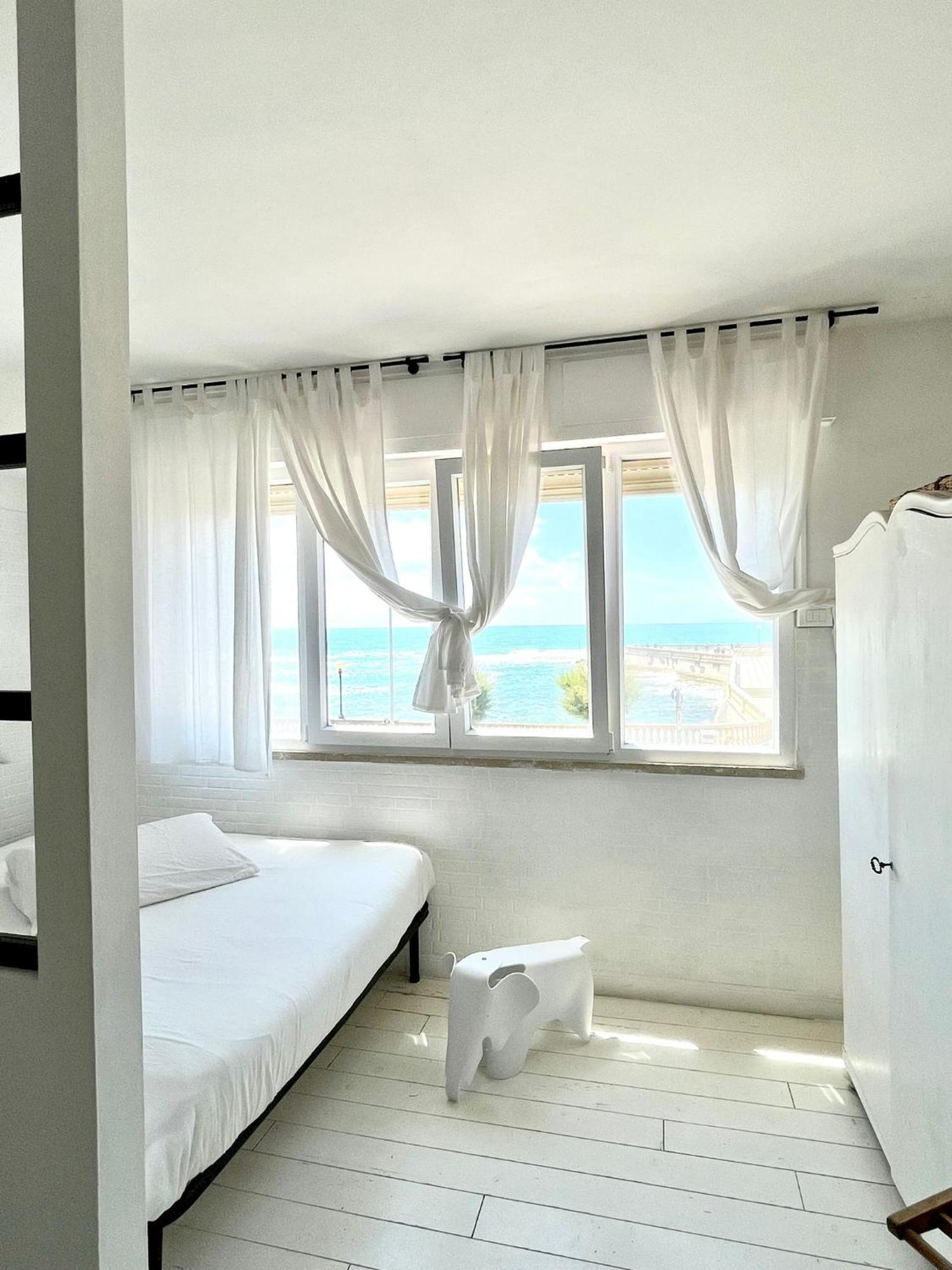 Ferienwohnung Sunset Loft Livorno Zimmer foto
