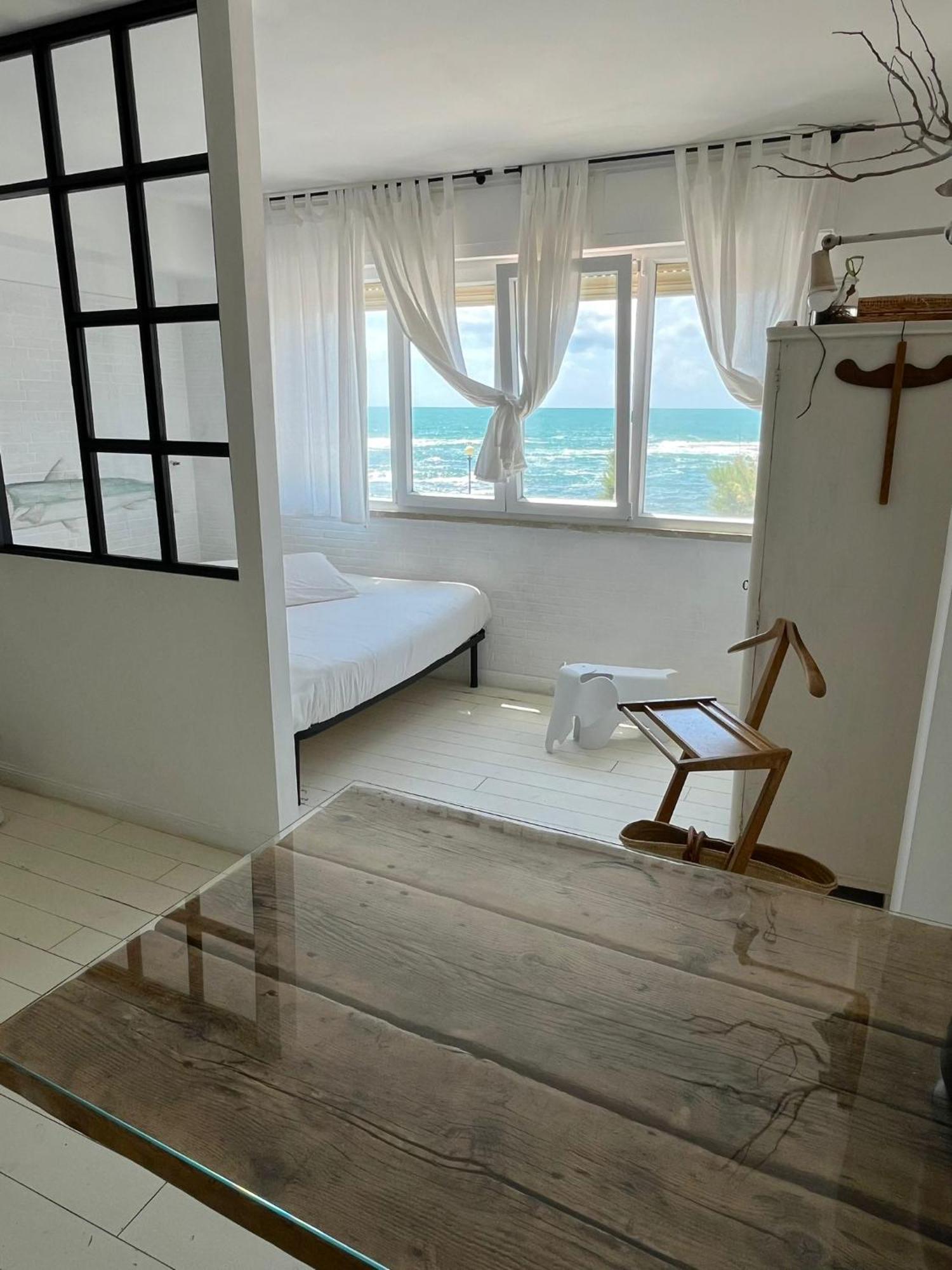 Ferienwohnung Sunset Loft Livorno Zimmer foto