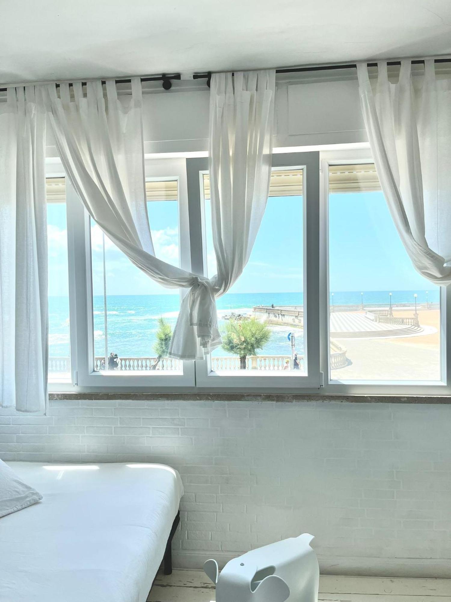 Ferienwohnung Sunset Loft Livorno Zimmer foto